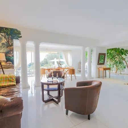 Villa Lou Mas Soubran Vi2083 By Riviera Homes *